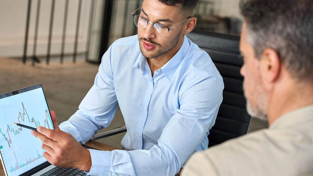 Reporting and financial analytics mobile